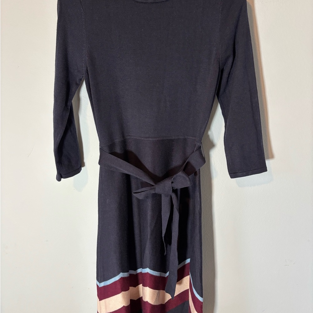 Vince Camuto Navy Sweater Dress with Burgundy and Pale Pink Accents